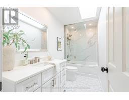 12 DAVENTRY WAY - 27