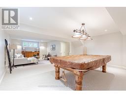 12 DAVENTRY WAY - 32