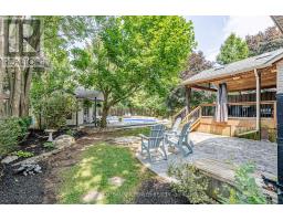 12 DAVENTRY WAY - 35