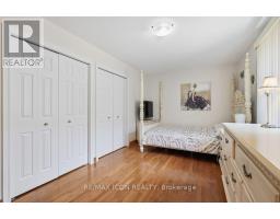 632 THORNWOOD DRIVE - 21