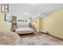 632 THORNWOOD DRIVE - 30