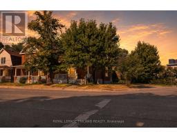 193 WHARNCLIFFE ROAD N - 6