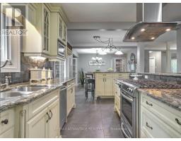 467 JELLICOE CRESCENT - 12