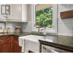 85 BLOOMFIELD DRIVE - 13