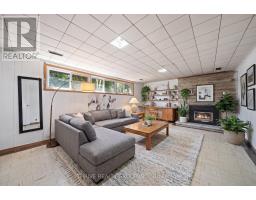 85 BLOOMFIELD DRIVE - 27