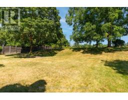 85 BLOOMFIELD DRIVE - 34
