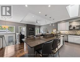 36 - 1630 SHORE ROAD - 10