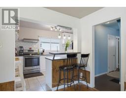 3 PARKSIDE DRIVE - 11