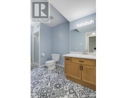 9 YARMOUTH DRIVE - 24