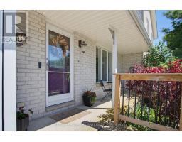 146 GOLFDALE CRESCENT - 2