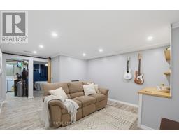 146 GOLFDALE CRESCENT - 31