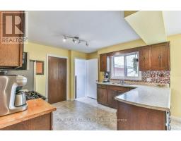 425 QUEEN STREET - 10