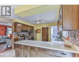 425 QUEEN STREET - 12