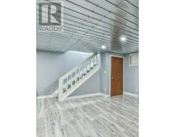 425 QUEEN STREET - 33