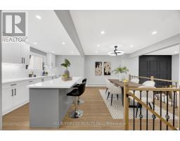 UNIT 6 - 40 FAIRFAX COURT - 16