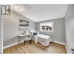 UNIT 6 - 40 FAIRFAX COURT - 33