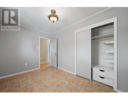 40 CHESTNUT STREET W - 18