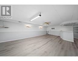 40 CHESTNUT STREET W - 22