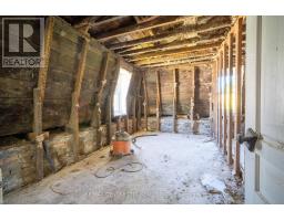 240 MAITLAND STREET - 11