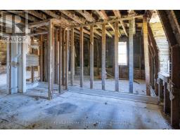 240 MAITLAND STREET - 12