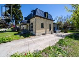 240 MAITLAND STREET - 23