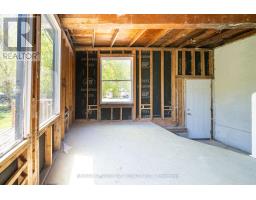 240 MAITLAND STREET - 9