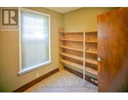 40 CARADOC STREET N - 22