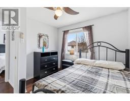 46 BELLROCK CRESCENT - 22