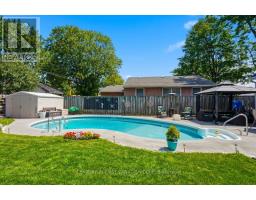 28 TWEEDSMUIR AVENUE - 39