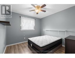 71 MELANIE DRIVE - 22