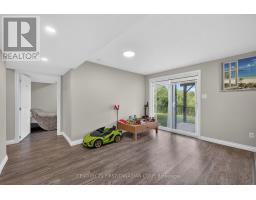 834 TALISMAN CRESCENT - 36