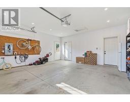 18 MCNAB STREET - 35