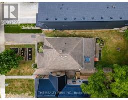 820.5 MAITLAND STREET - 31
