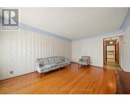 25 GLADSTONE AVENUE - 17