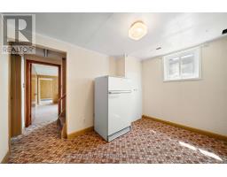 25 GLADSTONE AVENUE - 37