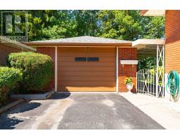 25 GLADSTONE AVENUE - 8