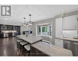 48 LOOKOUT COURT - 18