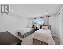 48 LOOKOUT COURT - 27