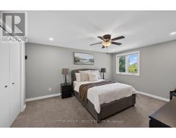 48 LOOKOUT COURT - 28