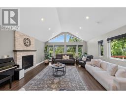 48 LOOKOUT COURT - 4