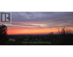 48 LOOKOUT COURT - 49