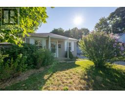 38 BELLWOOD CRESCENT - 2