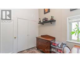 16 ARBOUR GLEN CRESCENT - 17