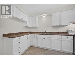10 - 69 CONWAY DRIVE - 12
