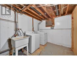 10 - 69 CONWAY DRIVE - 27