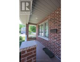 1616 BLACKMAPLE CRESCENT - 4
