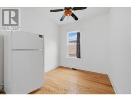 548 ELIZABETH STREET - 15