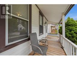 548 ELIZABETH STREET - 3