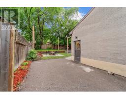 54 MANITOULIN DRIVE - 23