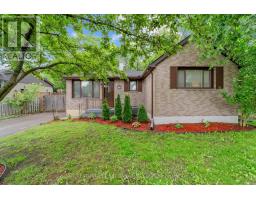 54 MANITOULIN DRIVE - 3
